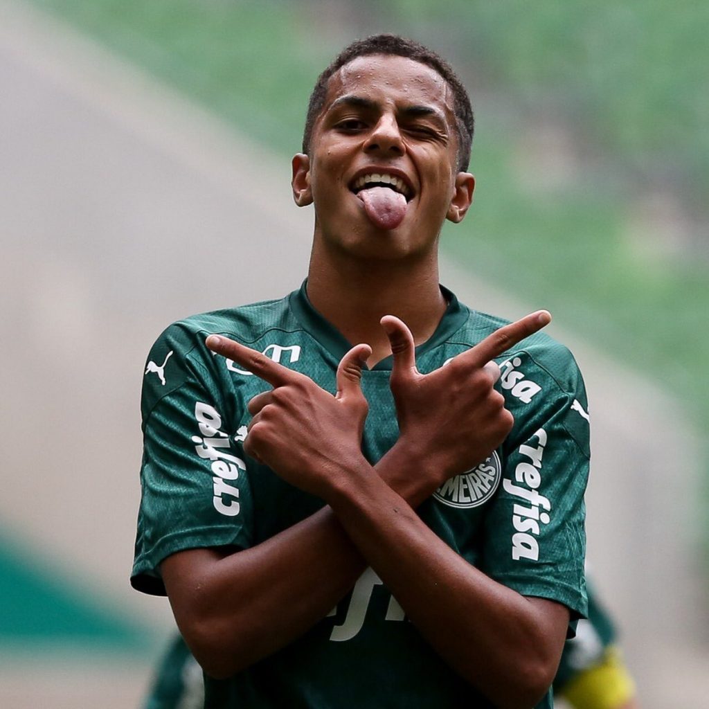 Palmeiras renova com Giovani - dalhepalestra.com.br