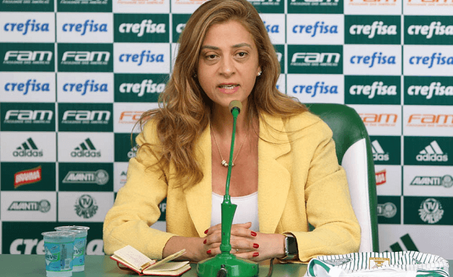 Leila Pereira rebate Landim após reclamar do sintético do Allianz Parque