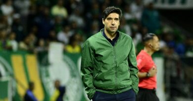 Abel Ferreira comemora vitória contra o Santos e reclama das convocações